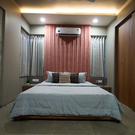 Serenity Homes Колхапур Екстериор снимка